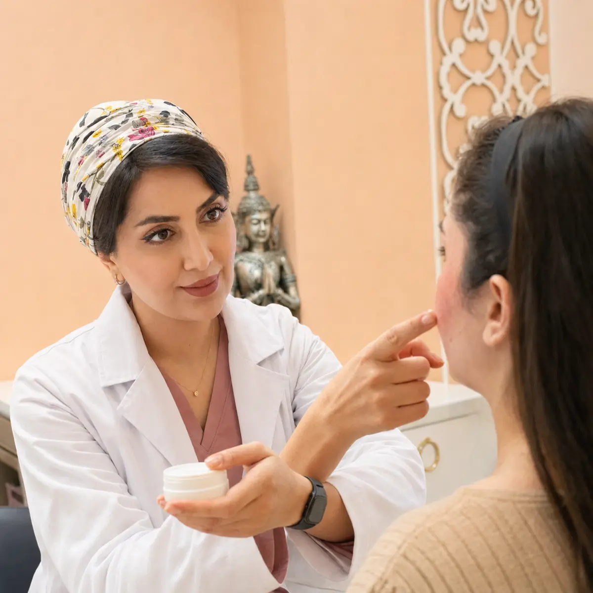 مراقبت و پیگیری پس از خدمات زیبایی